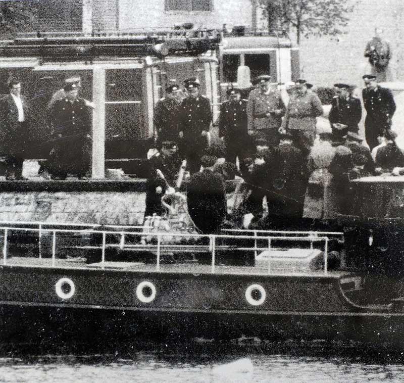 Günter Litfin - the first victim of the Berlin Wall being pulled from the river Spree